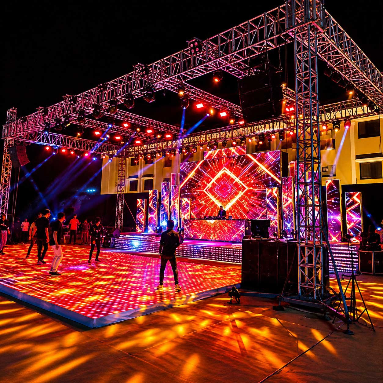 DJ & Live Music
